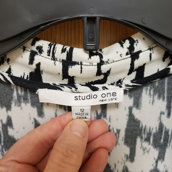 Studio one, black & white faux wrap slinky soft knee length dress, 12 - Picture 9 of 16